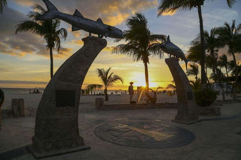 Sunset Sailing to Isla Mujeres with Cancún Transfer - Return Journey and Additional Activities