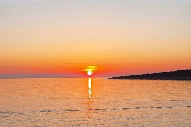 Sunset Tour from Split with Wine Included - How about the boat? Comfort and safety