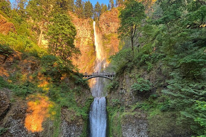 Sunset Tour of Multnomah Falls plus Vista House and Other Falls - Guides and Overall Experience