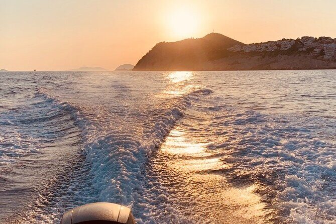 Sunset TourA Sunset That Isnt Stuck in Front of the Old Town - Key Points