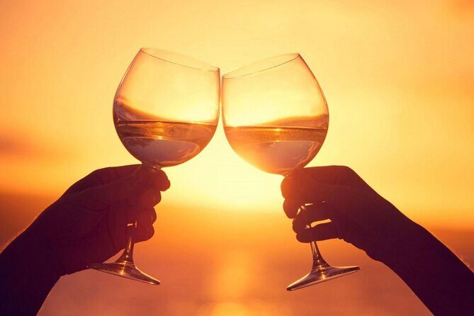 Sunset Twilight Cruise in Hervey Bay - The Atmosphere and Group Experience