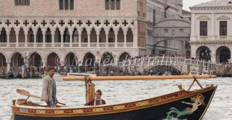 Sunset Venetian lagoon with prosecco - FAQs