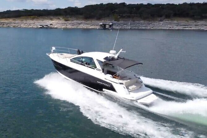 Sunset Yacht Charter Experience on Lake Travis - What’s the Experience Really Like?