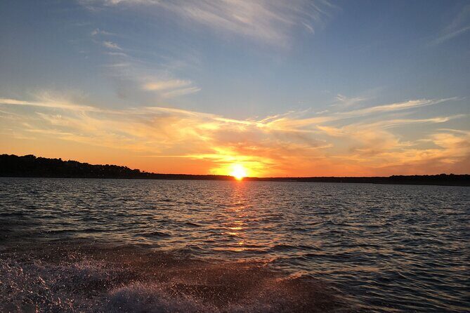 Sunset Yacht Charter Experience on Lake Travis - Who Will Love This Experience?