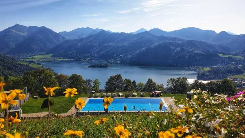 Sunset yoga on the Schliersbergalm - Key Points