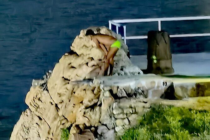 Super DeLuxe Bella Vista Dinner &1 Drink +2 Drinks at CliffDivers - Key Points