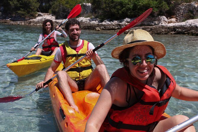 Supetar-Postira kayaking - What to Expect from the Tour: A Closer Look