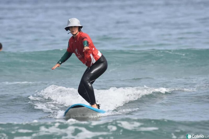 Surf in Famara: 2 hours of pure excitement and nature - Practical Details and Tips