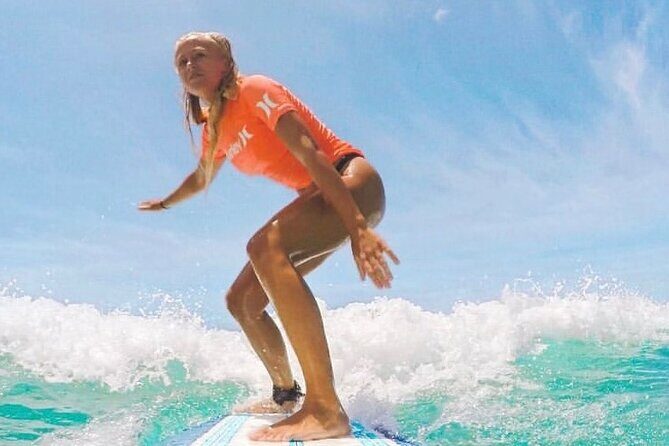 Surf lessons for beginners in Waikiki - Booking and Practical Details