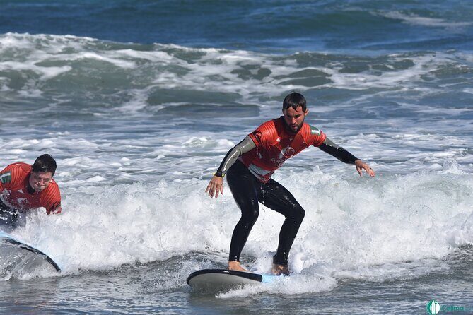 Surf lessons in Famara 9:15-14:30h (4 hours of class) - What to Expect from Your Famara Surf Lesson
