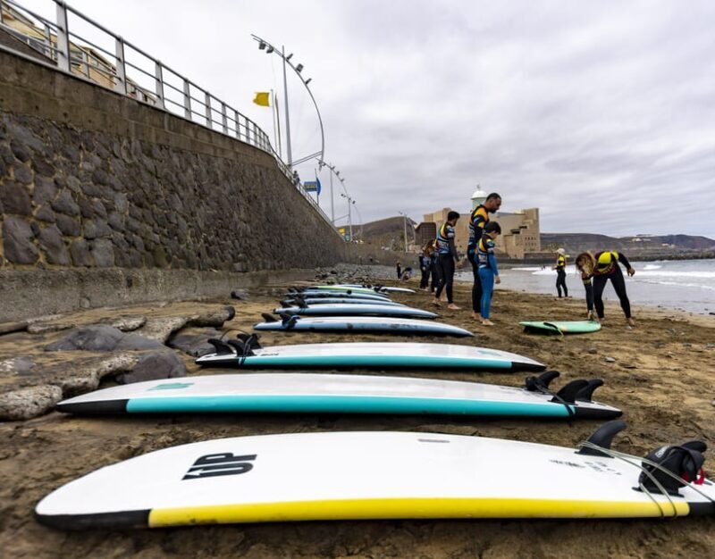 Surf lessons in Las Canteras Beach - Meeting Point and Schedule