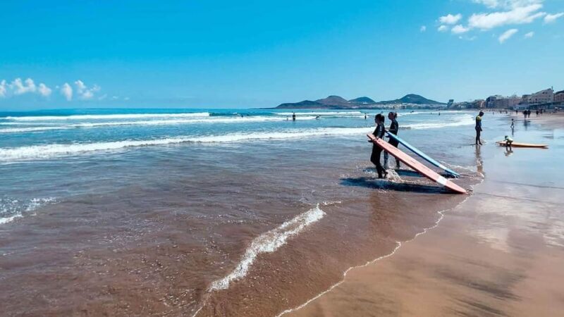 Surf lessons in Las Canteras Beach - The Experience from Past Participants