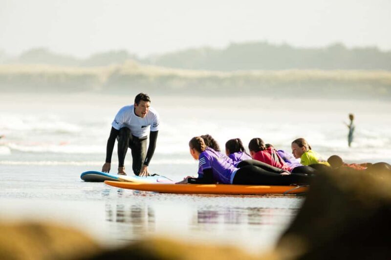 Surf lessons on the mythical site of La Torche - Facilities and Equipment