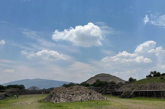 Surprise yourself in Teotihuacan Pyramids - The Value of This Tour