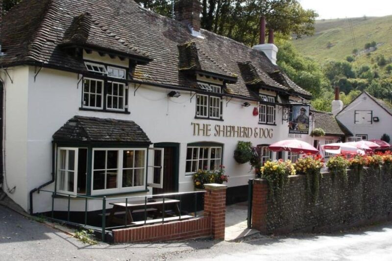 Sussex Vineyard Tour by Minibus - pick up and drop off - The Itinerary Breakdown