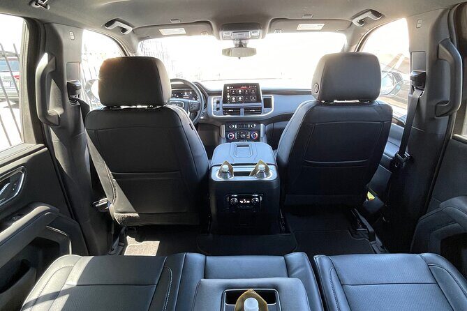 SUV Transportation LAX to Disneyland Resort - What to Expect from the SUV Transfer from LAX to Disneyland