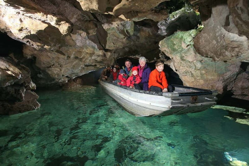 Swabian Jura: Entering the Wimsen Cave by boat - The Experience in Detail