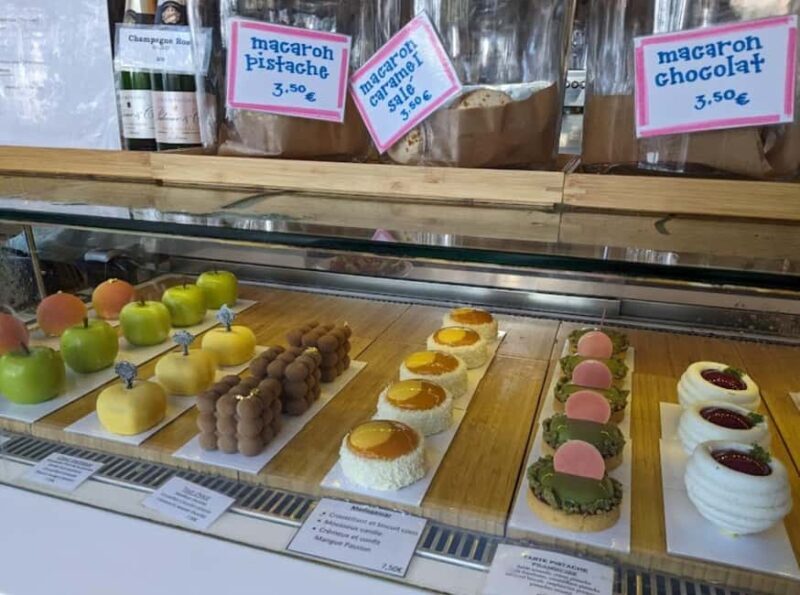 Sweet walking Food Tour in Paris with local guide - An In-Depth Look at the Food Tour Experience