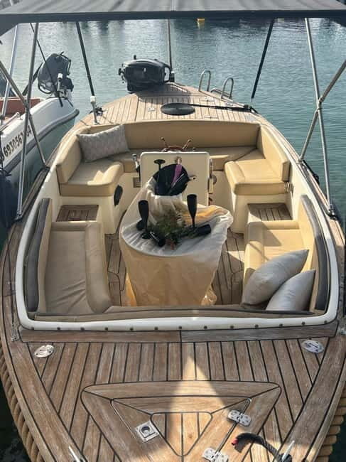 Swim to Antony Quinn bay Ladiko & Traunou caves with skipper - Key Points