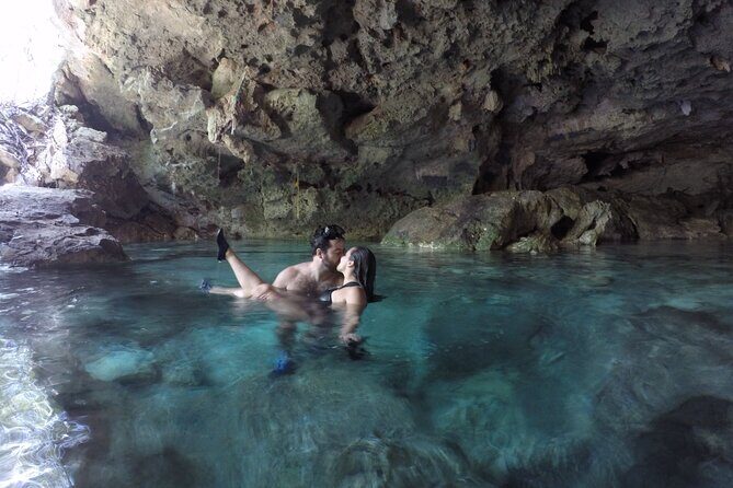 Swimming with turtles, 2 cenotes & gopro - Jumping and Photos: Making the Most of Your Time