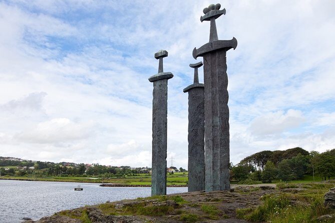Swords in Rock monument and Stavanger highlights private tour - Final thoughts