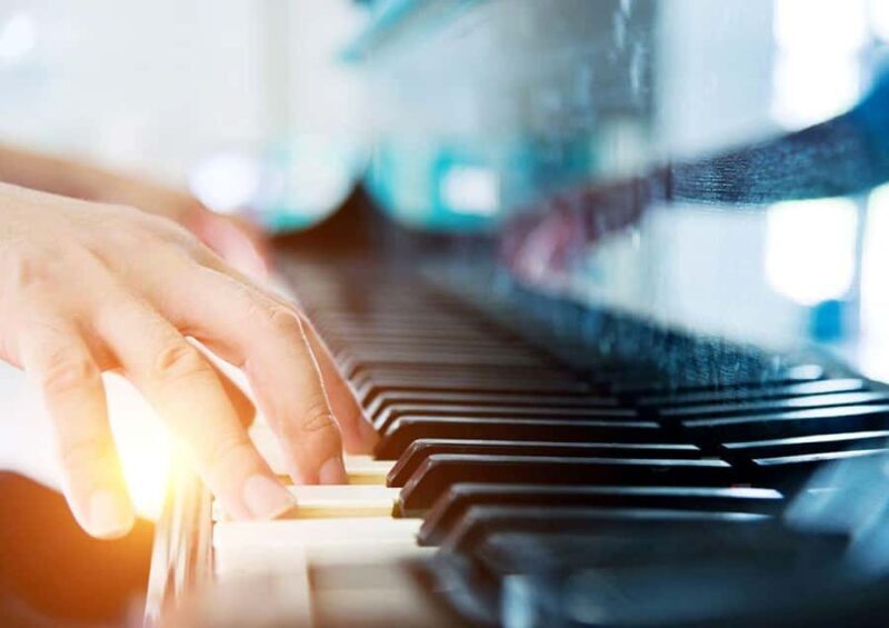 Sydney Harbour: 3-Hour Lunch Cruise with Live Music - Who Should Consider This Experience?