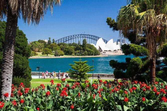 Sydney Private Day Tours | See Sydney in Style | 8 Hour Luxury Private Tour - Key Points