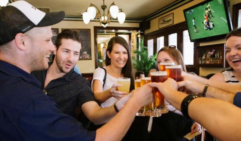 Sydney: The Rocks Pub Tour - The Guides and Atmosphere