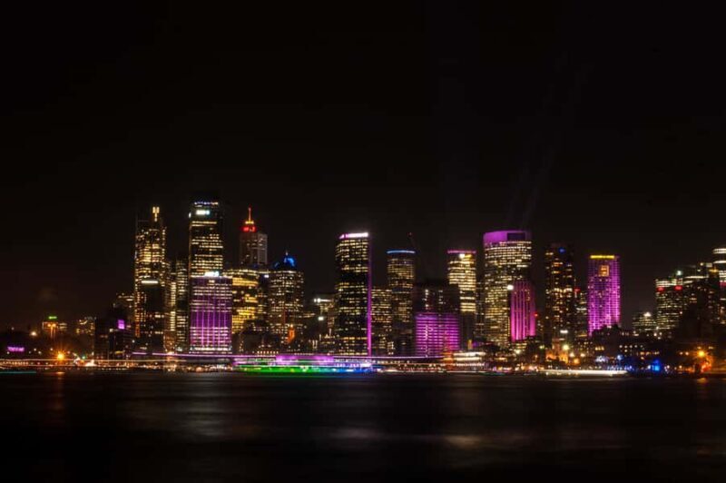 Sydney: Vivid Festival of Light Harbor Cruise with Dinner - Final Thoughts