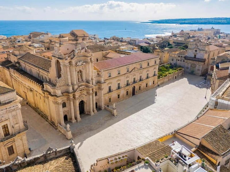 Syracuse: Cathedral entrance ticket with VR viewer experience - The Practical Side