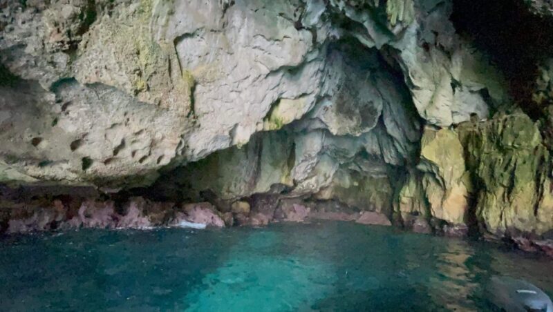 Syracuse: Ortigia Boat Trip with Caves and Pillirina - The Guide and Group Atmosphere