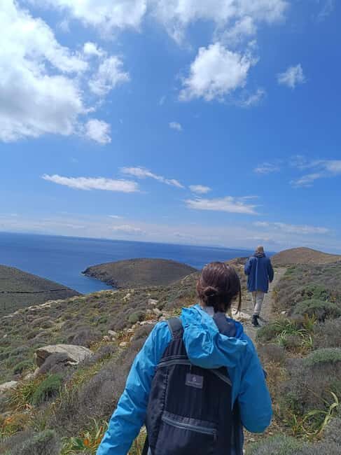 Syros: Hiking exploration in the untouched Apano Meria - Key Points