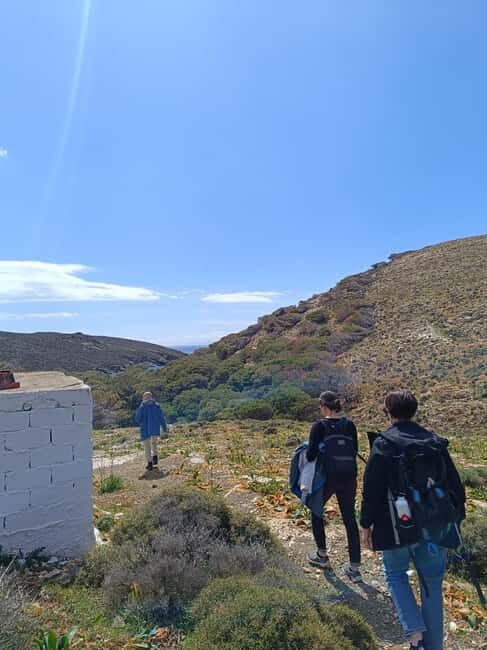 Syros: Hiking exploration in the untouched Apano Meria - Marmari and the Well Bathing Experience