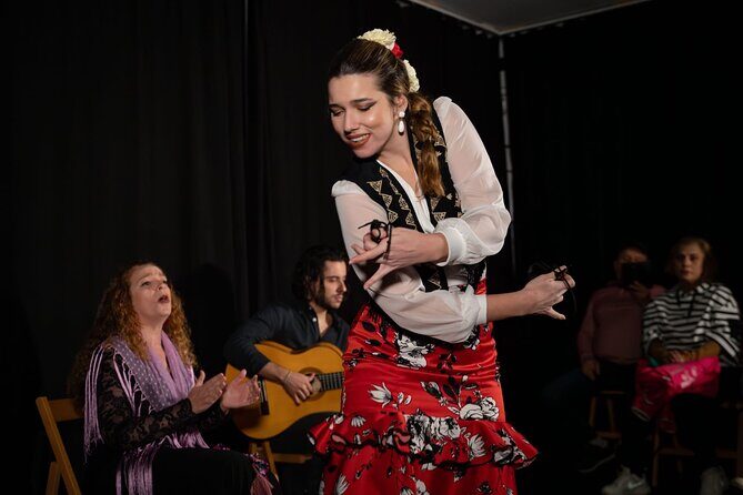 Tablao Sevilla Flamenco Only for 20 People - Who Will Love This Experience?