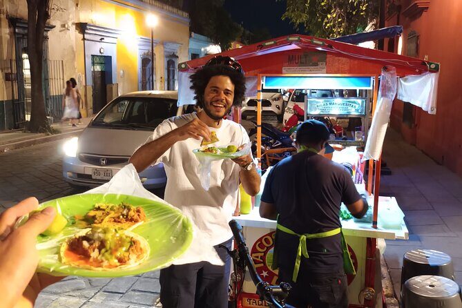 Taco Tour in Oaxaca : delicious street food by bike - The Experience in Practice: A Typical Night