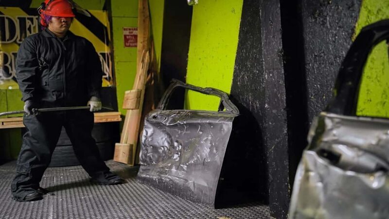 Tacoma: Rage Room Experience with Breakable Objects - Is It Worth the Price?