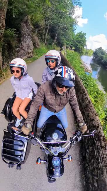 Take a ride in a vintage sidecar in Sare - What’s the Experience Like?