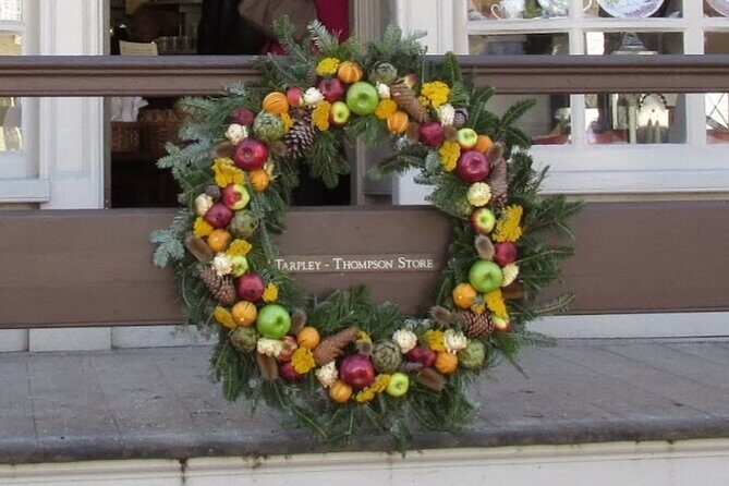 Tales of Christmas Past and Present in Williamsburg - What Do Reviews Say?