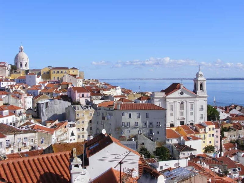 Tales of Lisbon: Private Walking Tour With Local Guide - The Itinerary and What to Expect