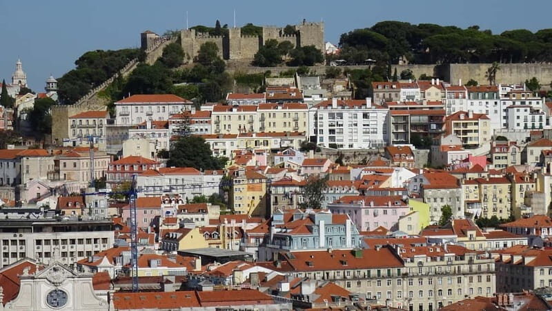 Tales of Lisbon: Private Walking Tour With Local Guide - The Experience of a Private Guide