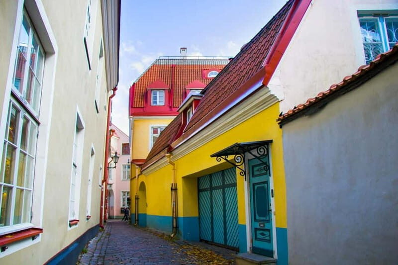 Tallinn: Capture the most Photogenic Spots with a Local - What to Expect from the Tallinn Photo Tour