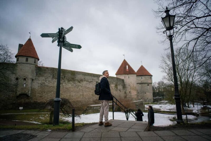 Tallinn Classic: Old Town and Kadriorg District Guided Tour - FAQ