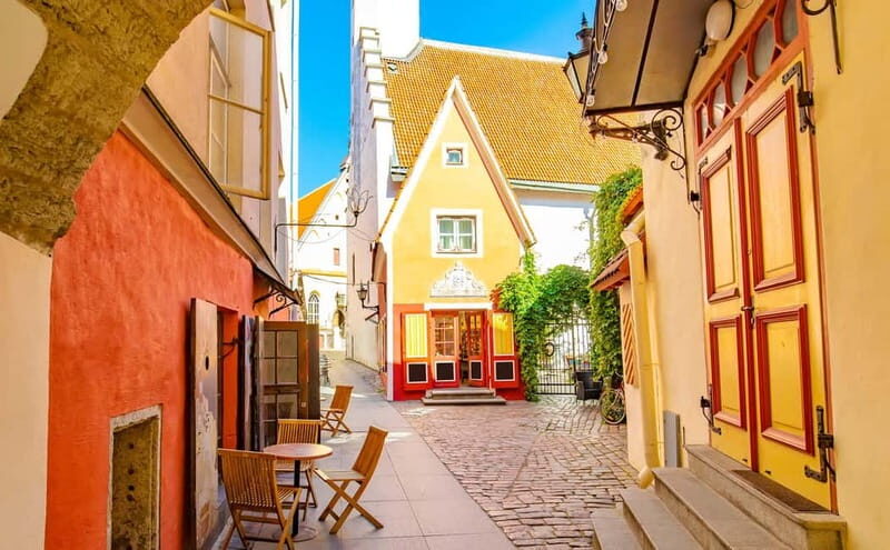 Tallinn Old Town: Stories and Views 2Hour Walking Tour - Key Points