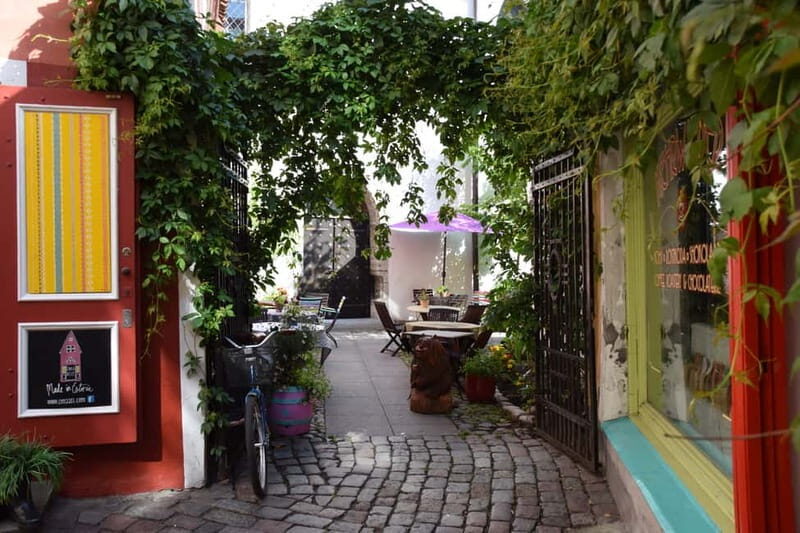 Tallinn: Private City Highlights Walking Tour - The Value of a Private Tour