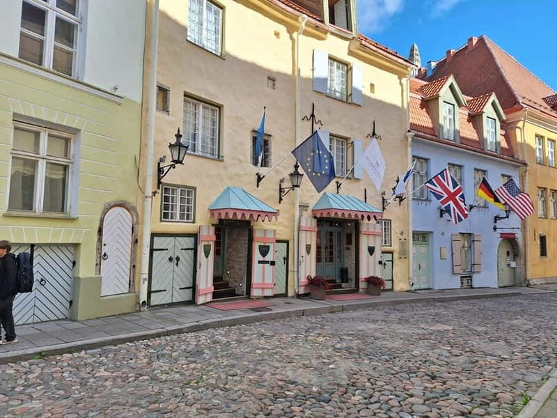 Tallinn: Private Guided Walking Tour of the Medieval City - Getting to Know Tallinns Historic Streets
