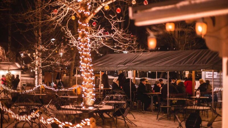 Tampere: In the Patrons Footsteps Walking Tour - Starting Point and First Impressions