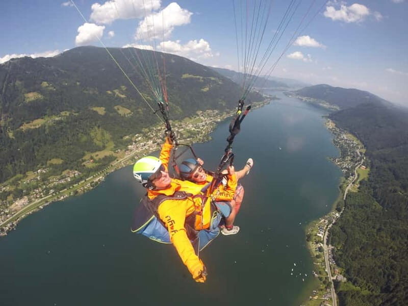 Tandem flight: Paragliding panorama tandem flight - Who Would Love This Experience?