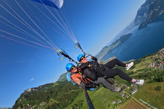 Tandem Paragliding Flight in the Lucerne Region - The Value of a Paragliding Flight in Lucerne