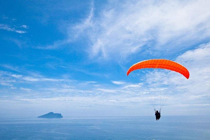 Tandem Paragliding Flight over Tenerife - What to Expect on Your Tenerife Paragliding Adventure