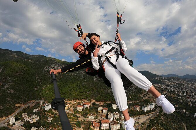 Tandem Paragliding in Alanya with Professional Licensed Pilots - The Cost and Is It Good Value?